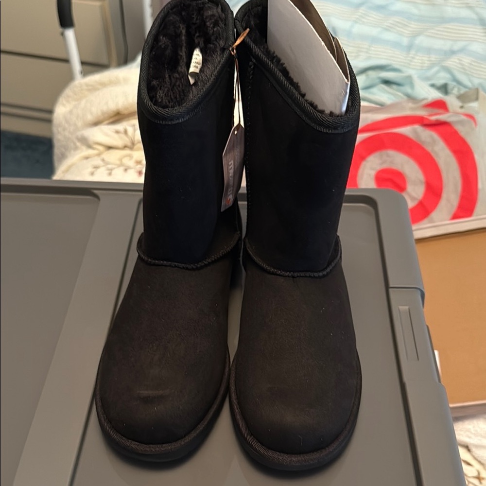 Black Boots